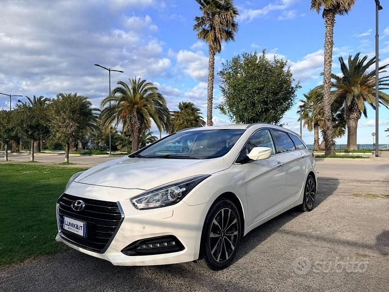 Usata Hyundai i40 Style 141 CV (103 kW) 2016 Bianco Station wagon