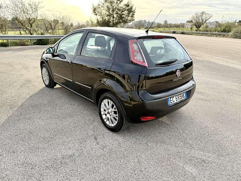 Usata Fiat Punto Evo Dynamic 75 CV (55 kW) 2010 Nero Utilitaria