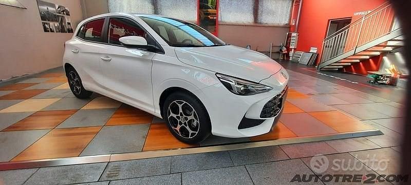 Nuova 2025 MG MG3 Due volumi | 13.600 € (Super prezzo) - Immagine 1/2