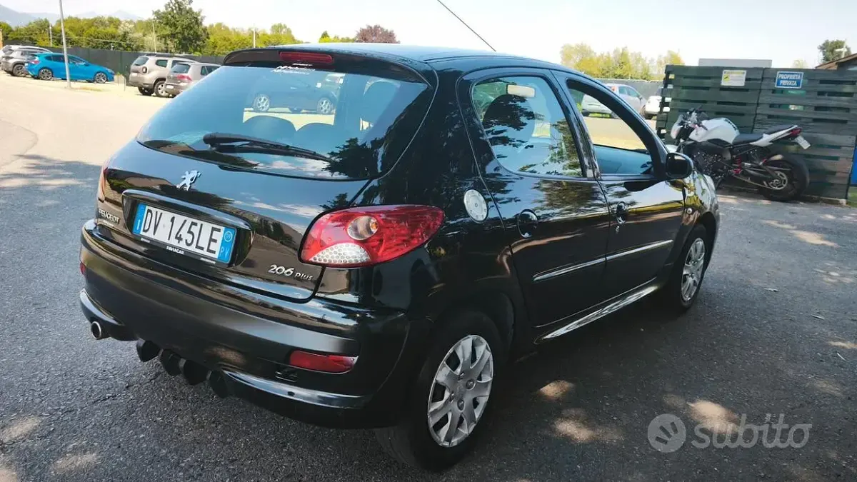 Usata Peugeot 206 60 CV (44 kW) 2009 Nero Berlina