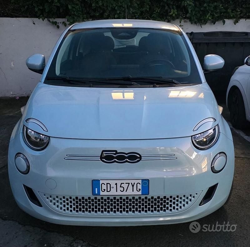Usata 2020 Fiat 500e Utilitaria | 12.000 € (Buon prezzo) - Immagine 1/4