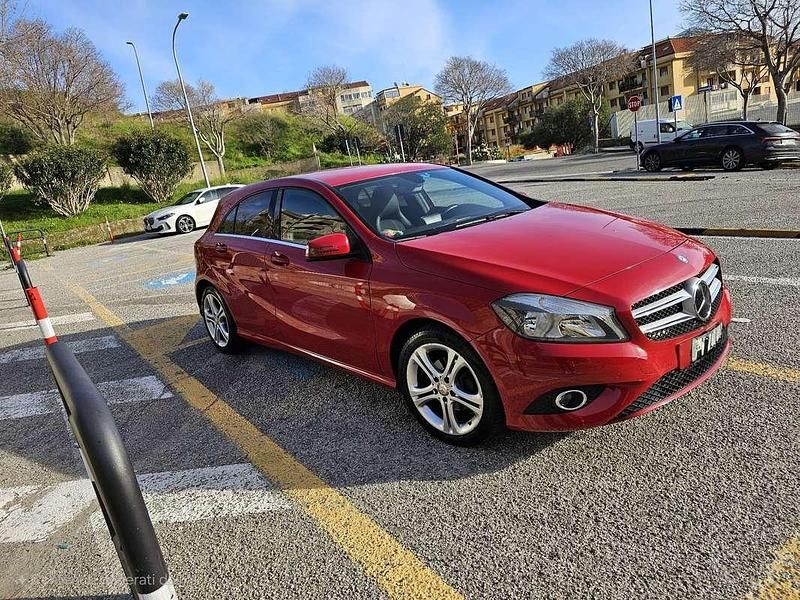 Usata Mercedes B180 Executive 109 CV (80 kW) 2016 Monovolume