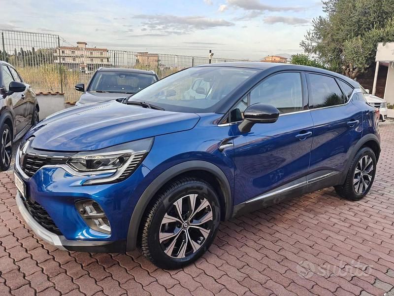 Usata Renault Captur Techno 91 CV (66 kW) 2024 Blu SUV