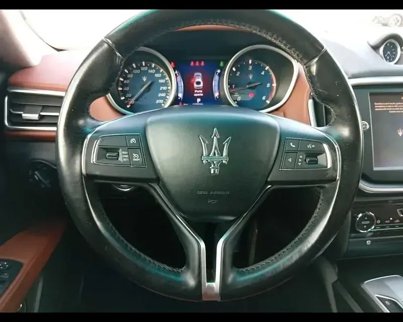 Usata Maserati Ghibli 250 CV (183 kW) 2014 Bianco Berlina