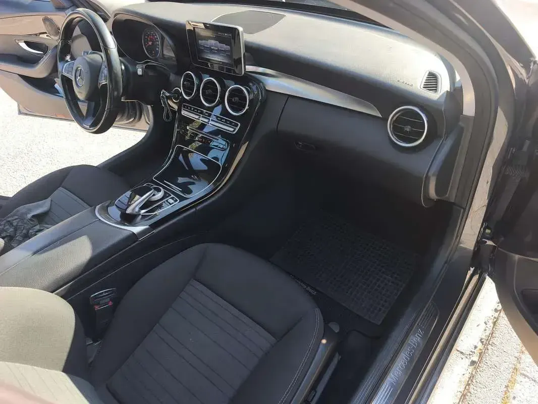 Usata Mercedes C200 136 CV (100 kW) 2016 Berlina