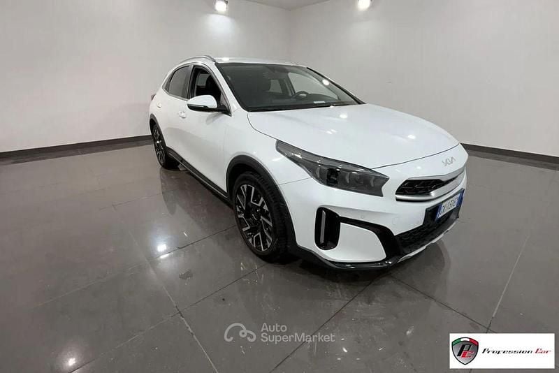 Usata Kia XCeed Style 106 CV (77 kW) 2022 Bianco SUV