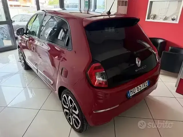 Usado Renault Twingo Intens 90 HP (66 kW) 2019 Vermelho Citadino