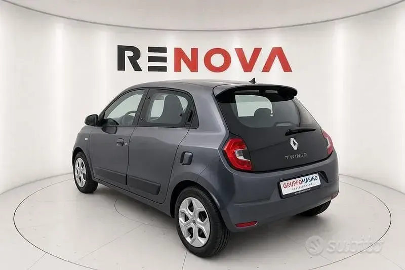 Usata Renault Twingo Zen 60 kW (82 CV) 2021 Grigio Utilitaria