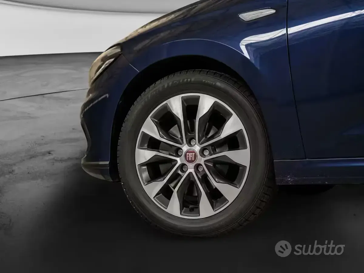 Usata Fiat Tipo City Life 101 CV (74 kW) 2022 Blu Station wagon