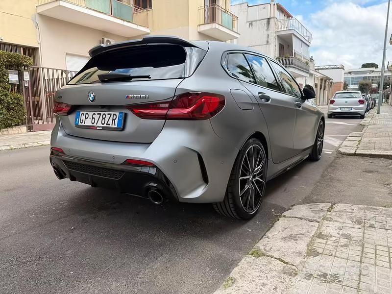 Begagnad BMW M135 Efficient Dynamics 2023 Halvkombi