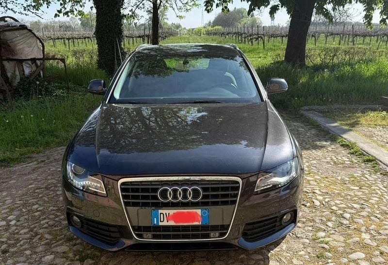 Usata Audi A4 Advanced 143 CV (105 kW) 2009 Nero Station wagon