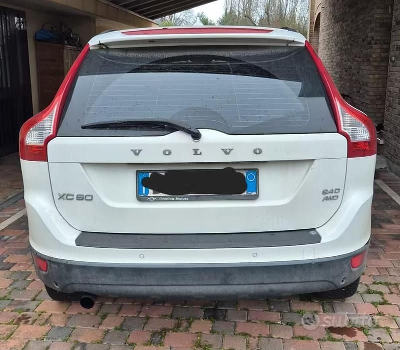 Usata Volvo XC60 163 CV (119 kW) 2009 Bianco SUV