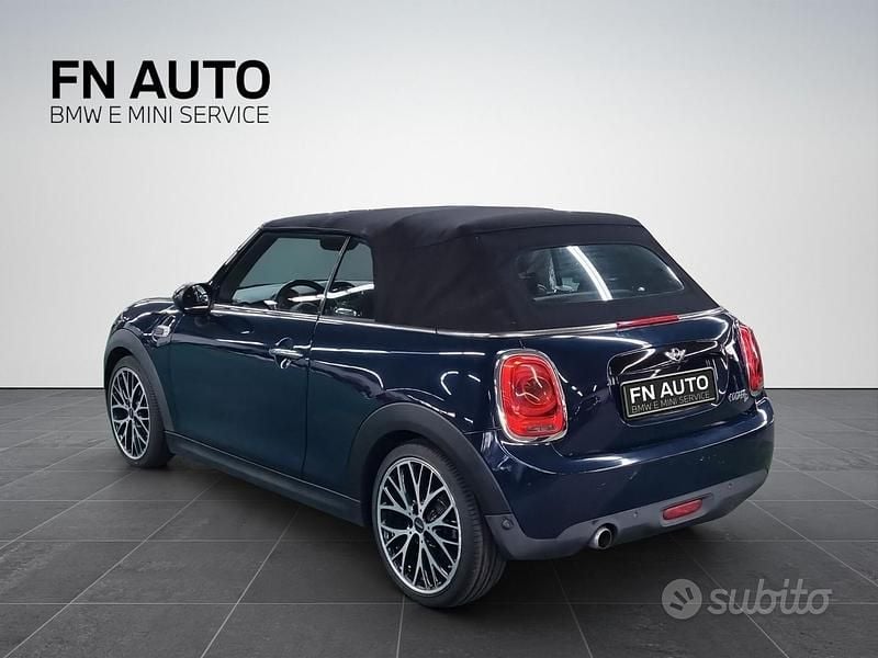 Usata Mini Cooper D Cabriolet Hype 116 CV (85 kW) 2016 Verde Cabrio