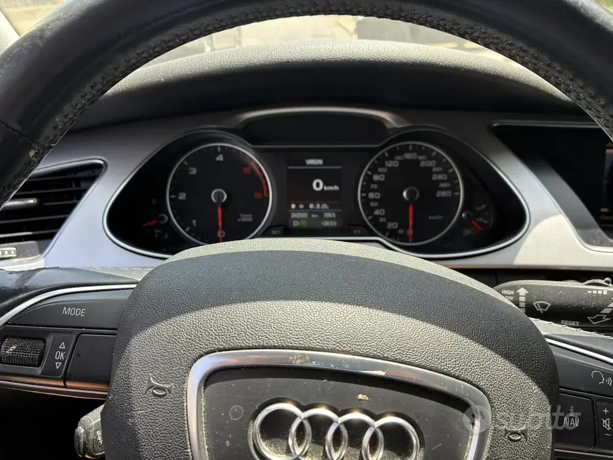 Usata Audi A4 Business Plus 150 CV (110 kW) 2015 Grigio Station wagon