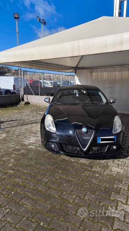 Usata Alfa Romeo Giulietta Distinctive 170 CV (125 kW) 2010 Nero Utilitaria