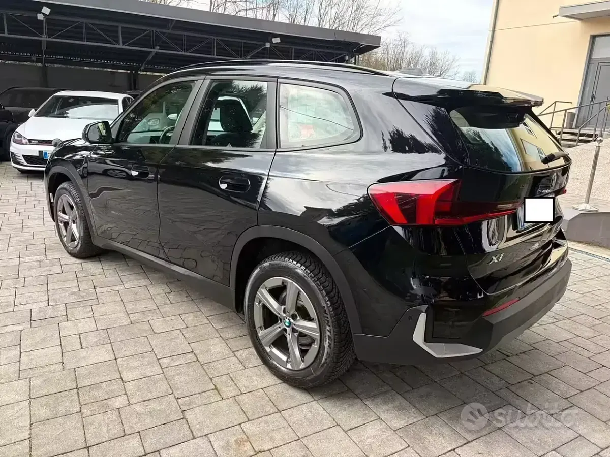 Usado BMW X1 Efficient Dynamics 150 HP (110 kW) 2023 Preto SUV