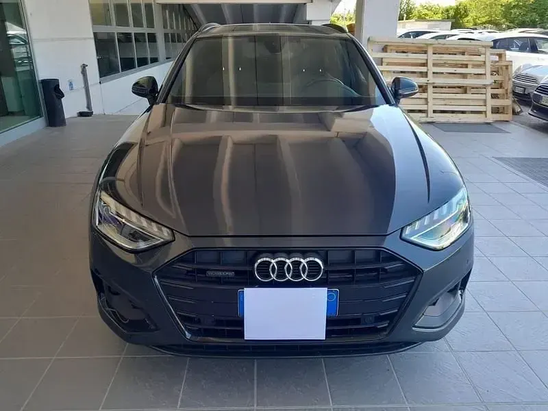 Usata Audi A4 Advanced 190 CV (139 kW) 2020 Other Station wagon