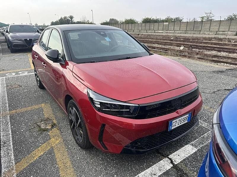 Usata Opel Corsa 110 CV (80 kW) 2025 Rosso Utilitaria