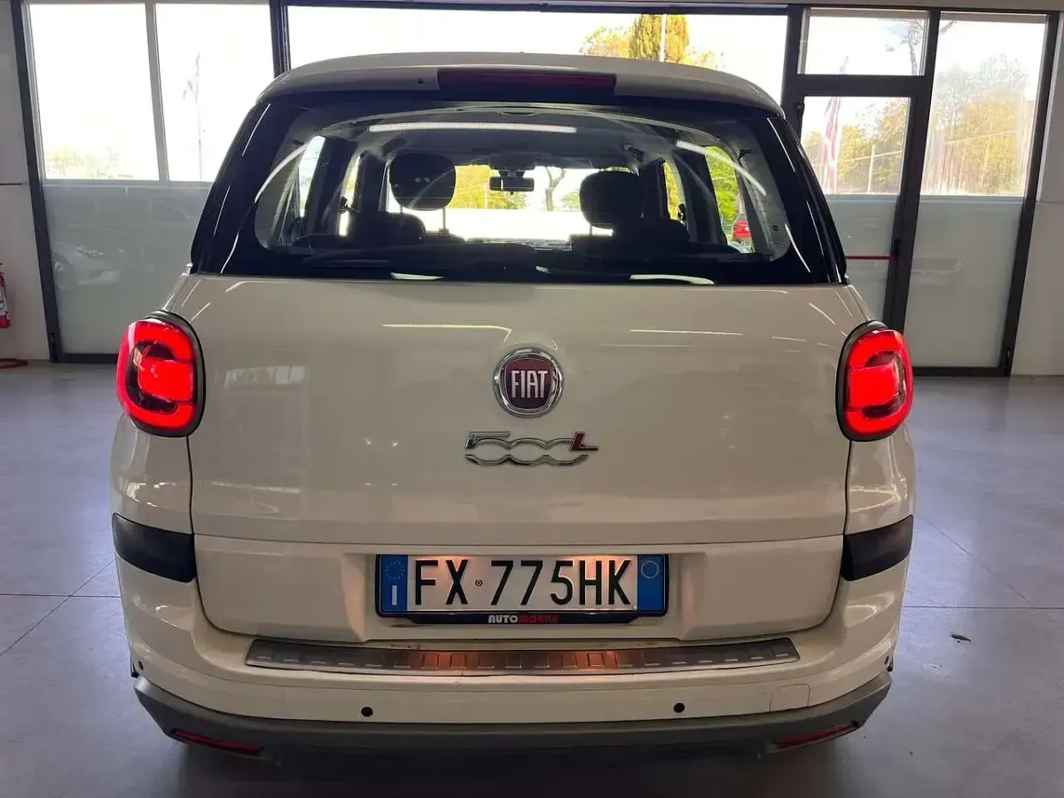 Używany Fiat 500L Cross 95 KM (69 kW) 2019 Biały Minivan