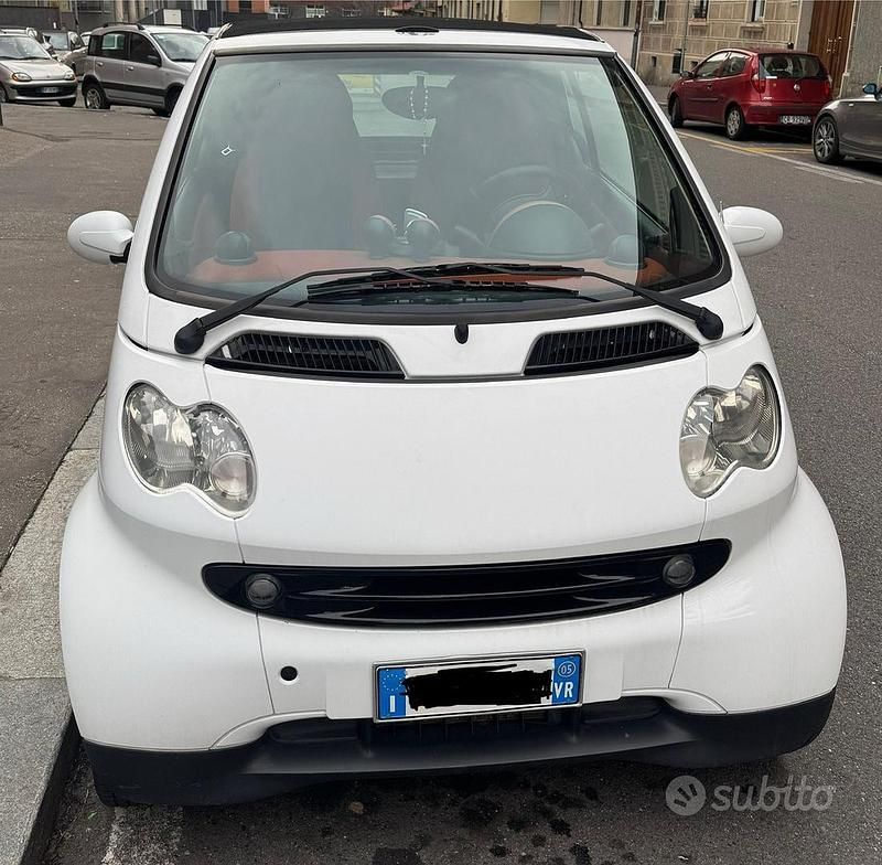 Usata Smart ForTwo Cabrio 61 CV (44 kW) 2005 Bianco Cabrio
