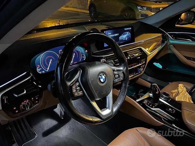 Usata BMW 520 Luxury Line 2019 Blu Berlina