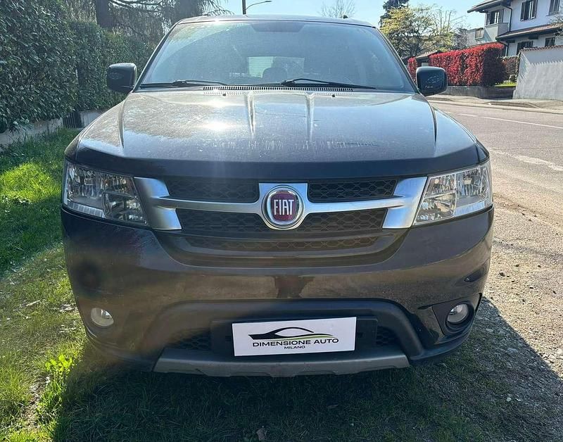 Usata Fiat Freemont Lounge 170 CV (125 kW) 2015 Nero SUV