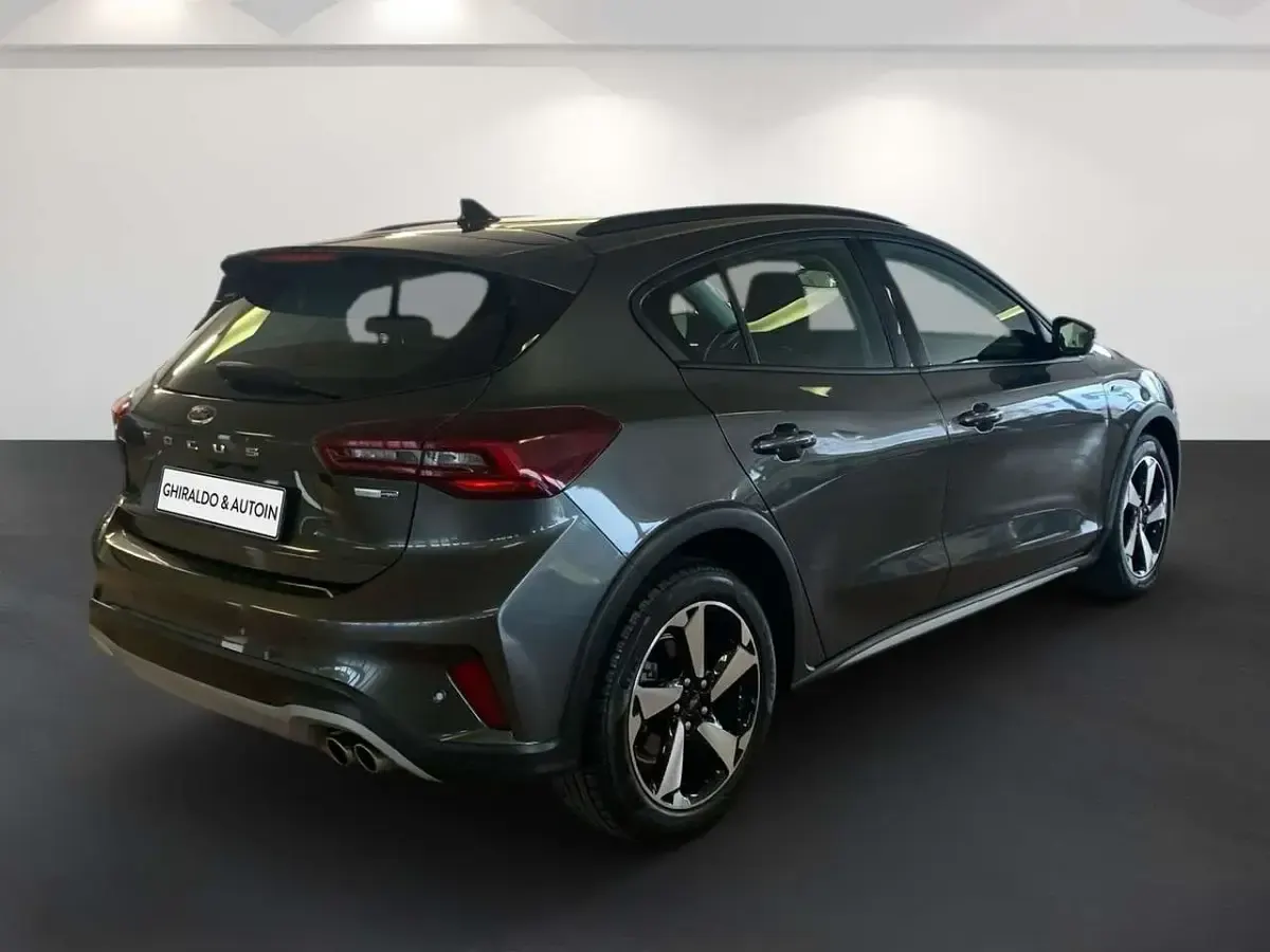 Usata Ford Focus Active 125 CV (91 kW) 2022 Grigio SUV