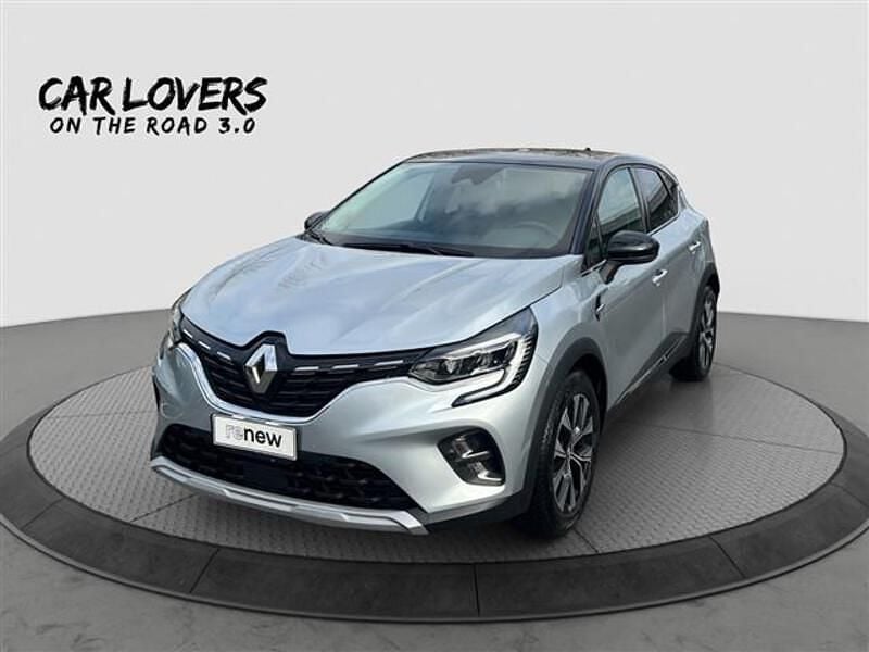 Usata Renault Captur Intens 101 CV (74 kW) 2022 Grigio chiaro SUV