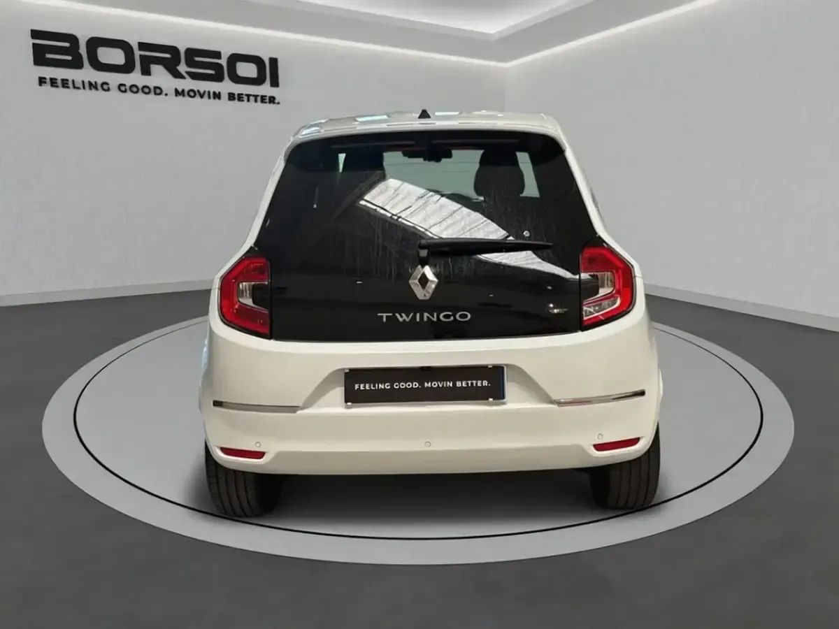 Usata Renault Twingo Urban Night 30 kW (42 CV) 2023 Bianco Utilitaria
