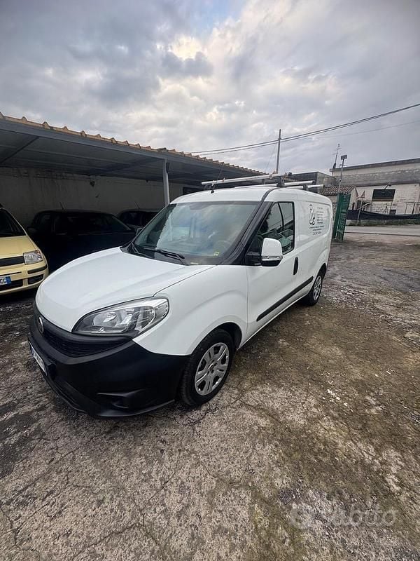 Usata Fiat Doblò 95 CV (69 kW) 2015 Bianco Monovolume
