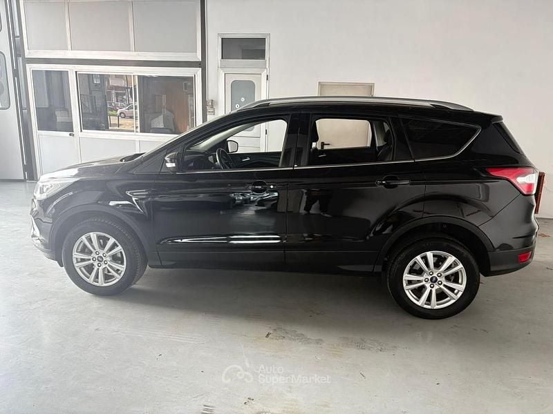 Usata Ford Kuga Titanium S 120 CV (88 kW) 2019 Nero SUV