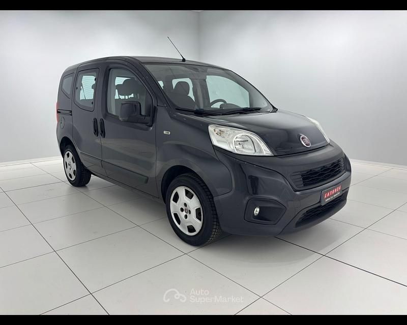 Nero Usata 2017 Fiat Qubo Lounge Monovolume | 9900 € (Buon prezzo) - Immagine 1/4