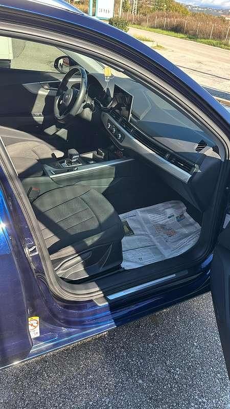 Usado Audi A4 Ambiente 170 CV (125 kW) 2020 Azul Familiar