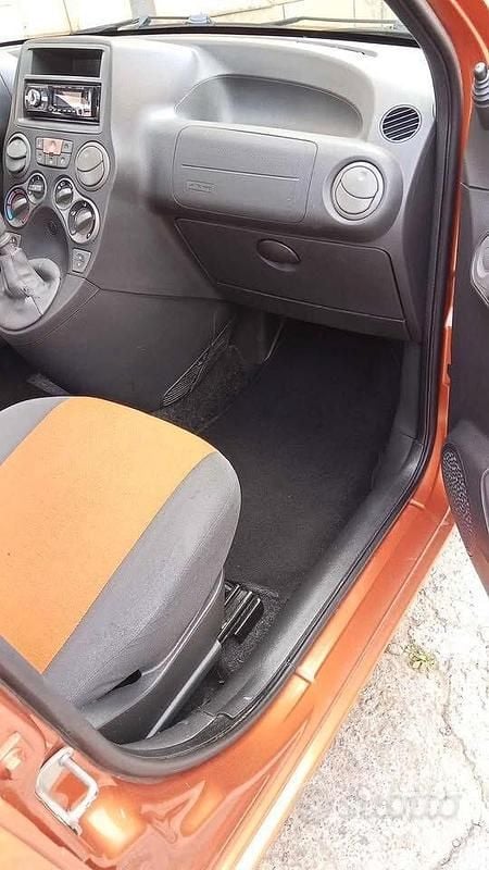 Usata Fiat Panda 59 CV (43 kW) 2009 Arancione Utilitaria