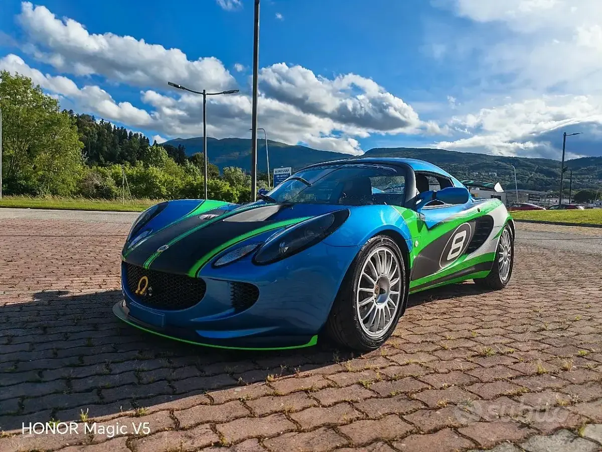 Usata Lotus Elise 197 CV (144 kW) 2023 Bluazzurro Cabrio