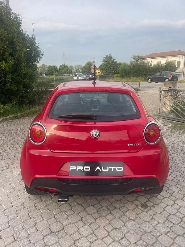 Usata Alfa Romeo MiTo 78 CV (57 kW) 2016 Rosso Utilitaria