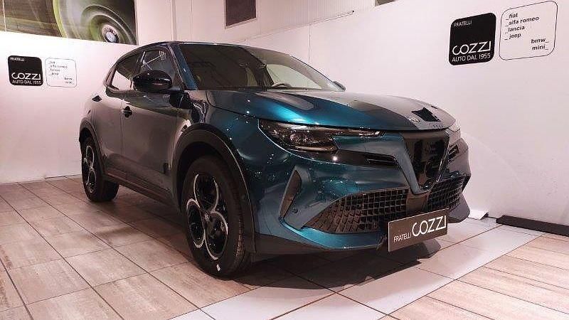 Nuova Alfa Romeo Junior Edizione Speciale 136 CV (100 kW) 2025 Blu/azzurro SUV