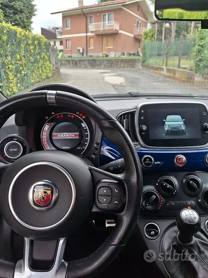 Usata Abarth 595 145 CV (106 kW) 2021 Blu Berlina