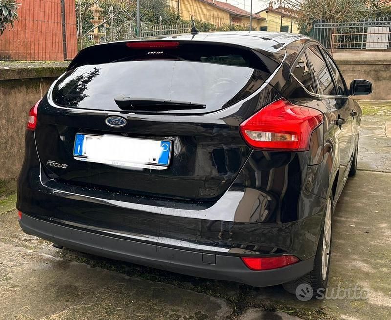 Usata Ford Focus Titanium 120 CV (88 kW) 2017 Nero Berlina
