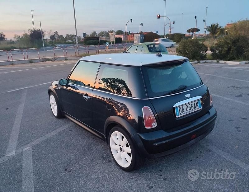 Usata Mini One D 88 CV (64 kW) 2006 Nero Utilitaria