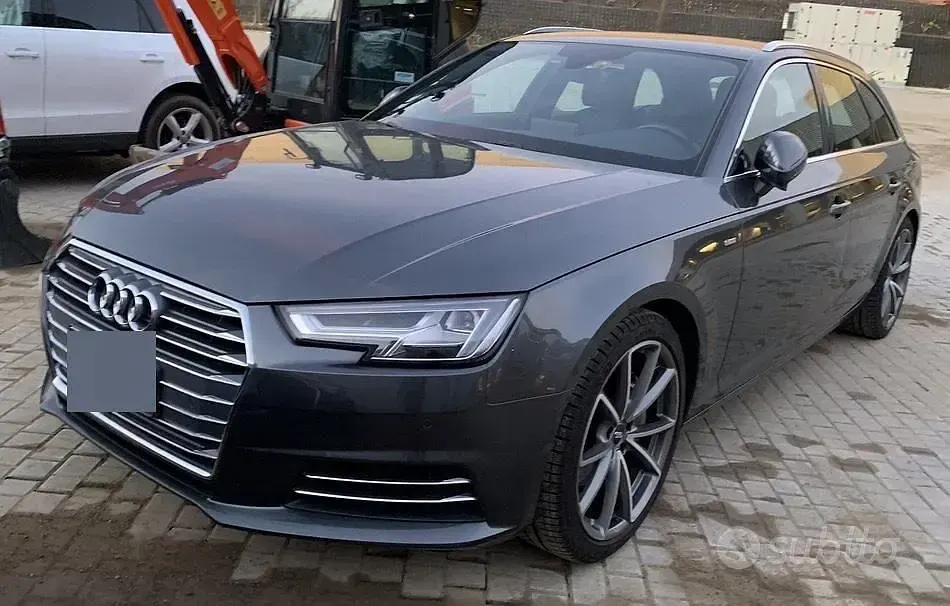 Usata Audi A4 190 CV (139 kW) 2015 Grigio Station wagon