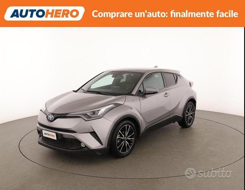 Begagnad Toyota C-HR Lounge 98 HK (72 kW) 2017 Grå SUV