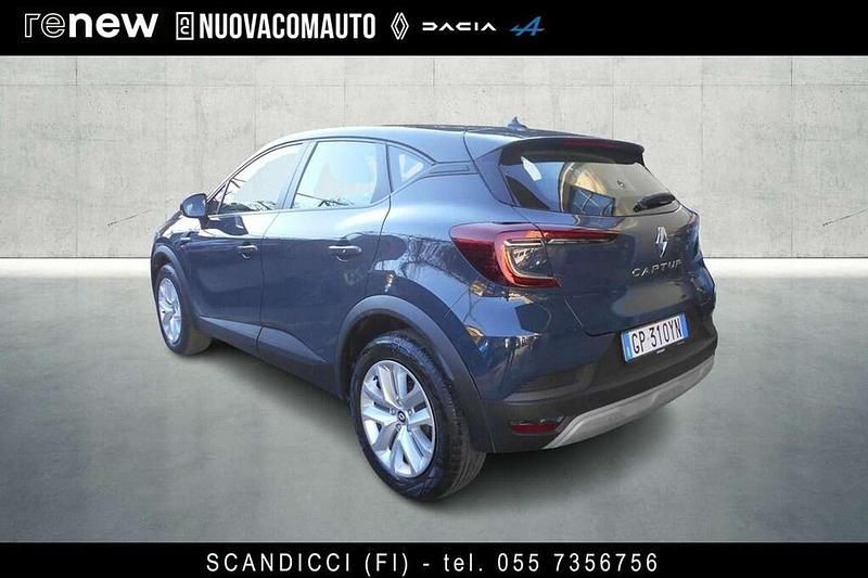 Usata Renault Captur Equilibre 91 CV (66 kW) 2023 61h blu marine SUV