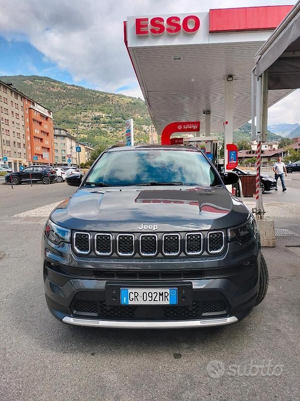 Usata Jeep Compass 130 CV (95 kW) 2024 Grigio SUV