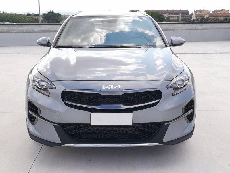 Usata Kia XCeed Urban 120 CV (88 kW) 2022 Grigio SUV