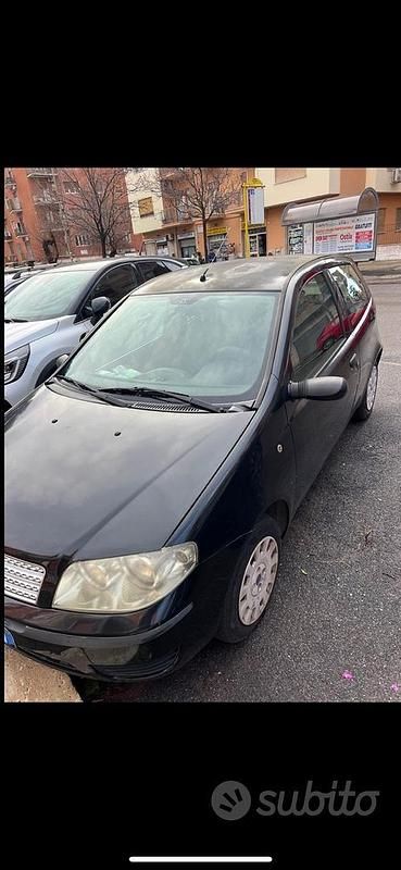 Usata Fiat Punto Active 60 CV (44 kW) 2009 Nero Berlina