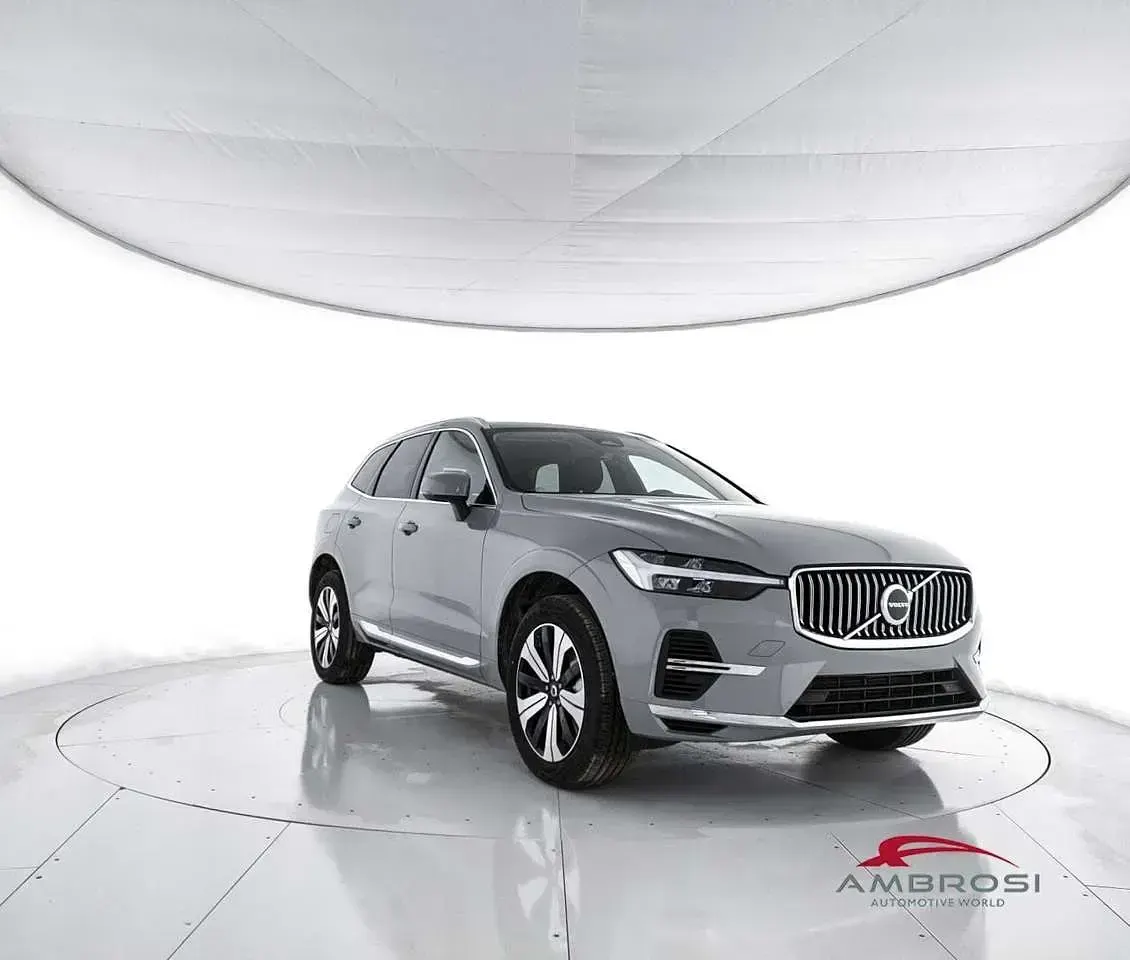 Nieuw Volvo XC60 349 PK (256 kW) 2025 Grijs SUV