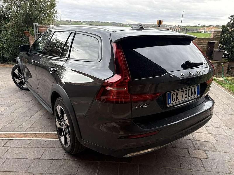 Usata Volvo V60 CC Plus 197 CV (144 kW) 2022 Station wagon