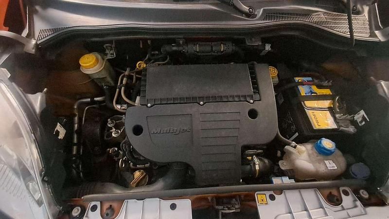 Usata Fiat Fiorino 75 CV (55 kW) 2010 Arancione Monovolume