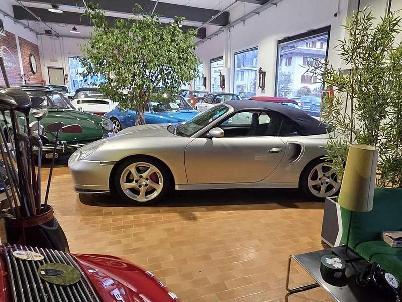 Usata Porsche 996 420 CV (308 kW) 2004 Argento Cabrio